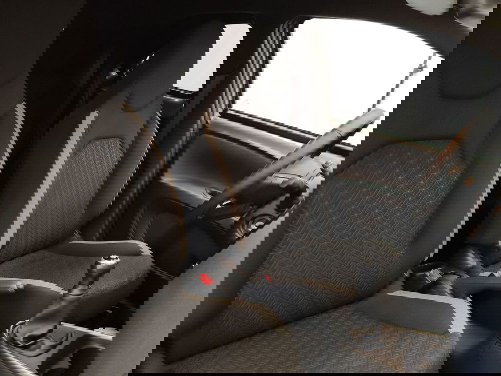 Toyota Aygo X usata a Roma (7)