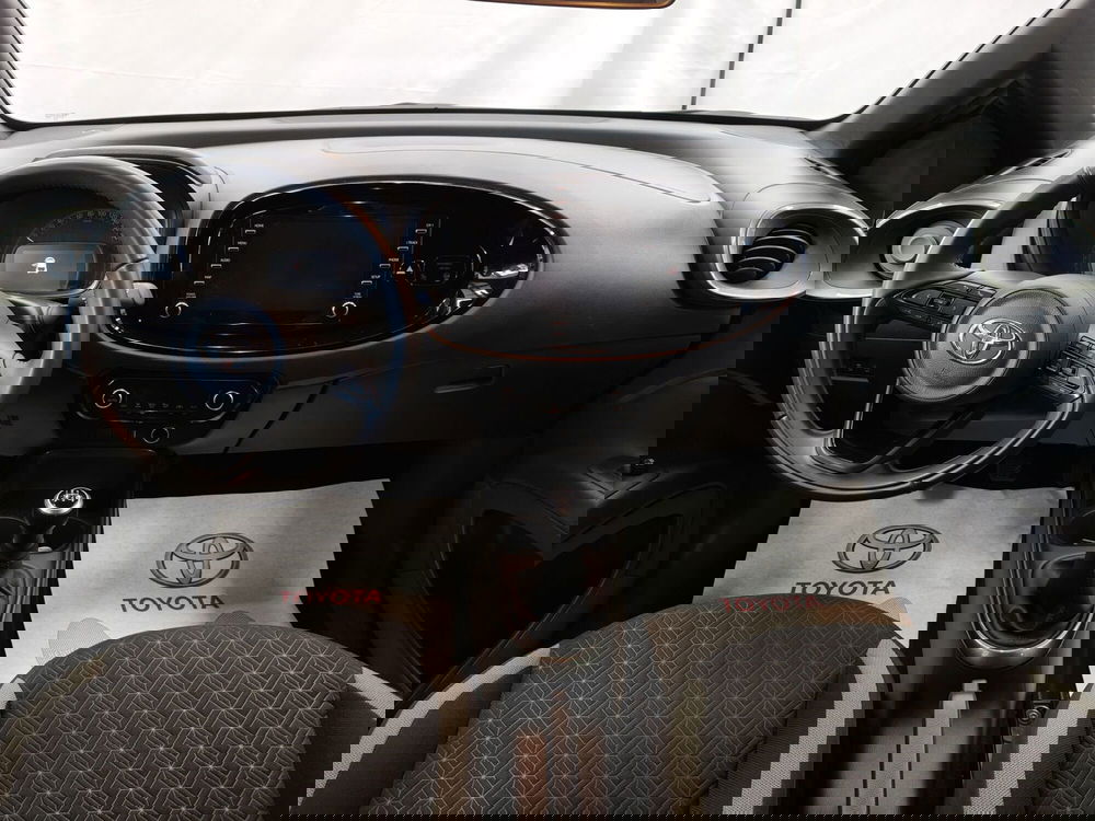 Toyota Aygo X usata a Roma (9)