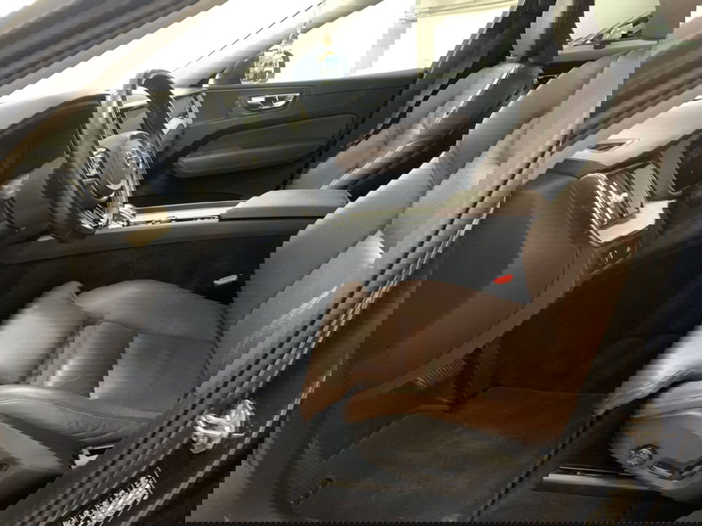 Volvo XC60 usata a Ferrara (18)