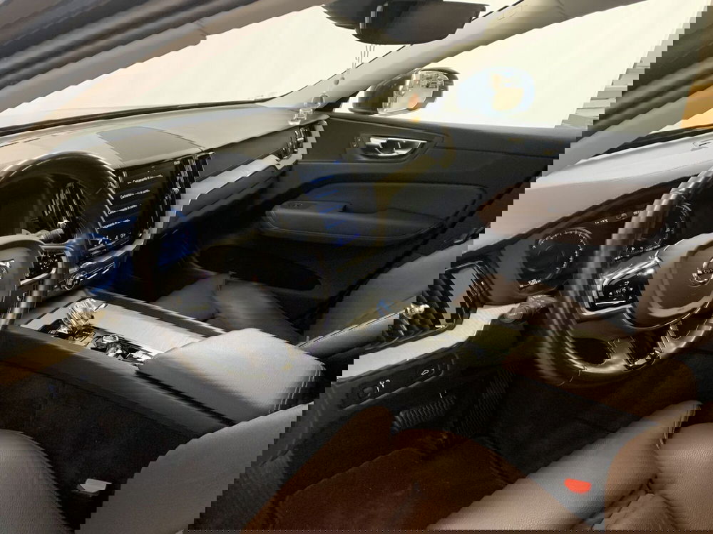 Volvo XC60 usata a Ferrara (19)