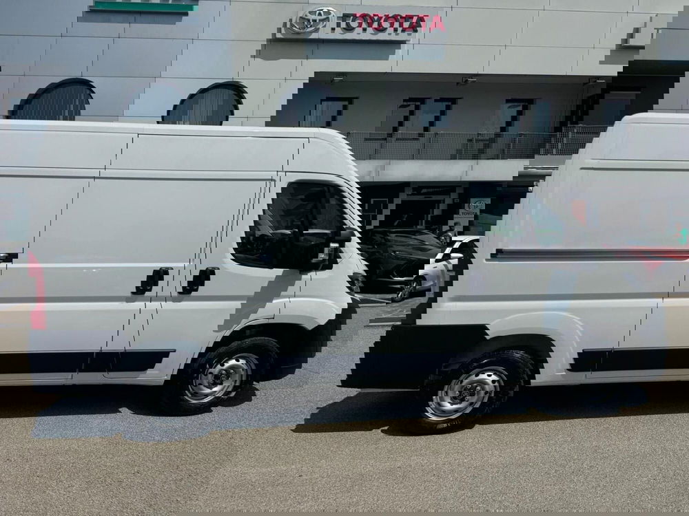 Toyota Proace Max Furgone nuova a Bologna (4)