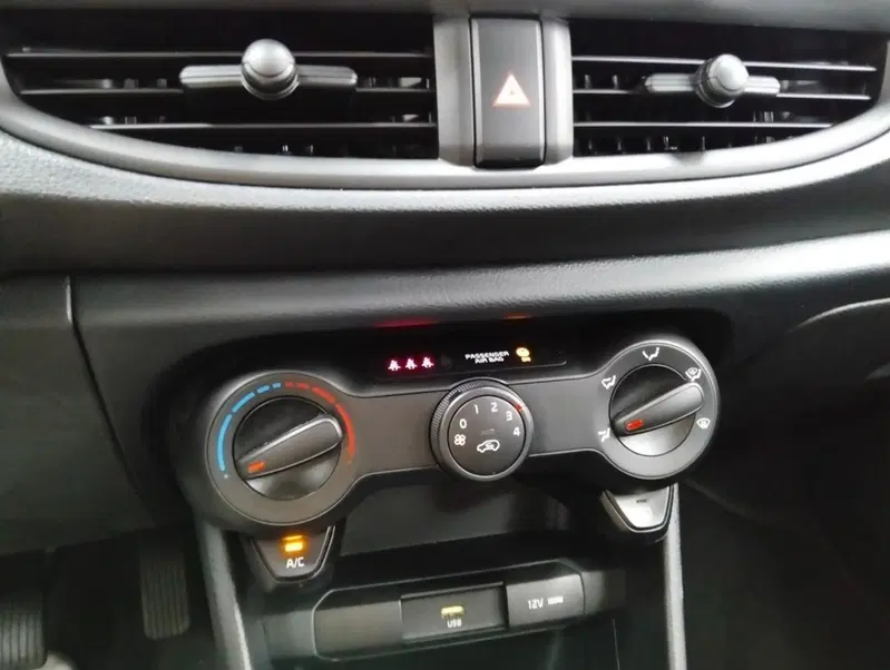 Kia Picanto usata a Como (13)
