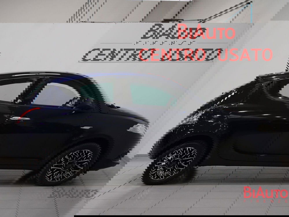 Lancia Ypsilon usata a Firenze (16)