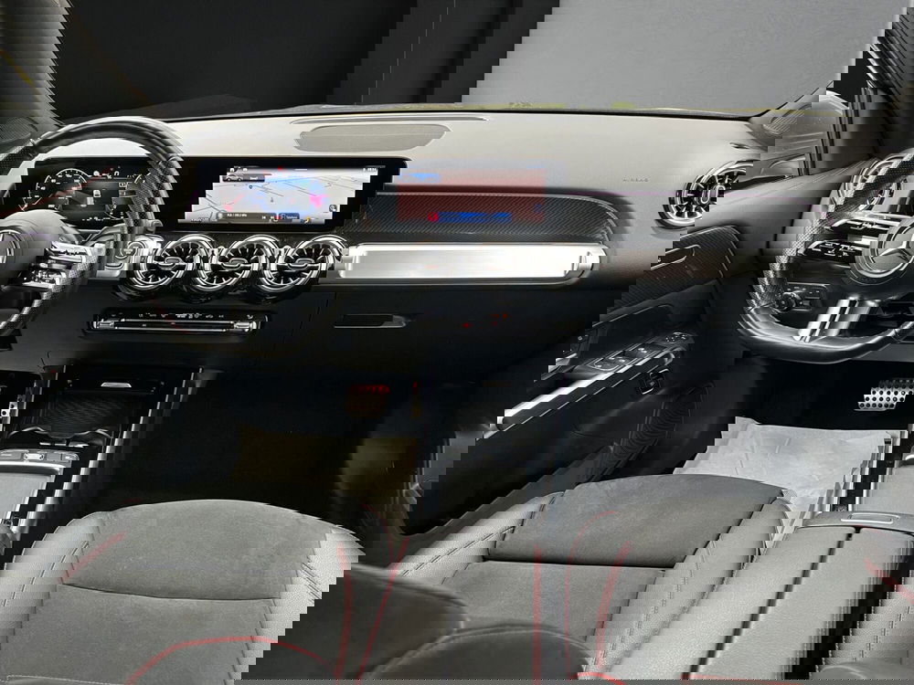 Mercedes-Benz GLB usata a Cosenza (14)