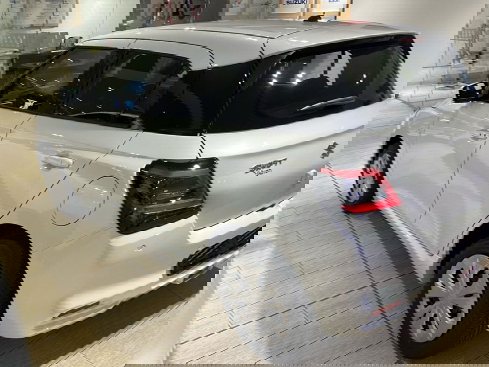 Suzuki Swift nuova a Vercelli (8)