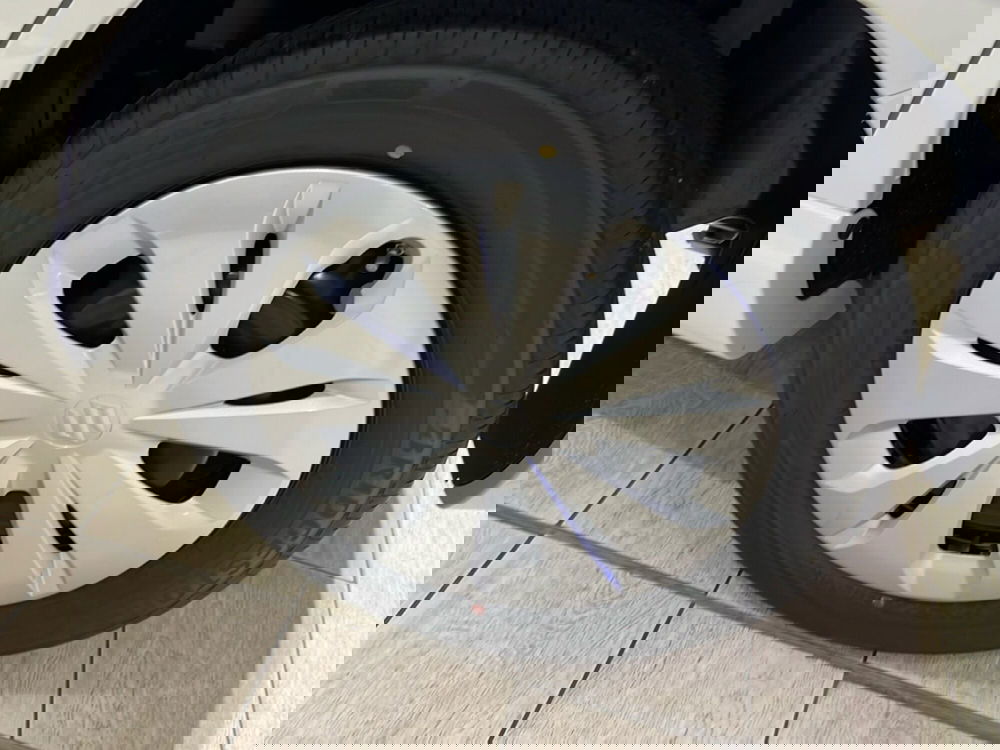 Suzuki Swift nuova a Vercelli (9)