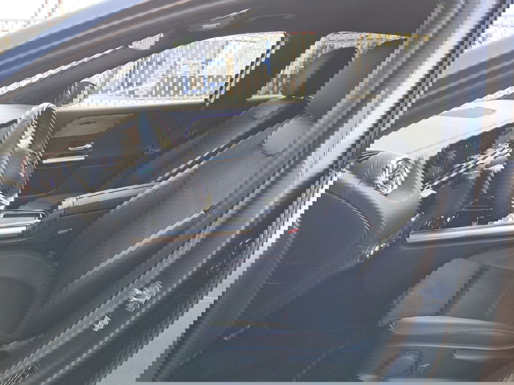 Mercedes-Benz EQA usata a Salerno (10)