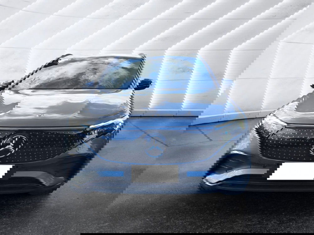 Mercedes-Benz EQA usata a Salerno (2)