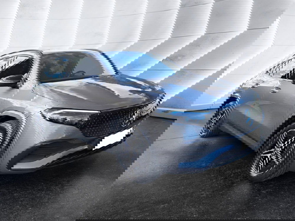 Mercedes-Benz EQA usata a Salerno (3)