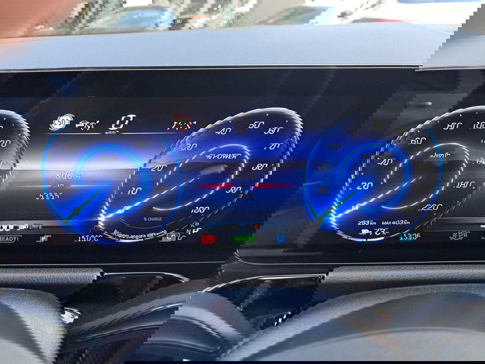 Mercedes-Benz EQA usata a Salerno (9)