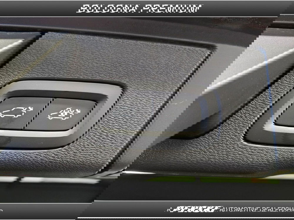 Volvo XC60 usata a Bologna (11)