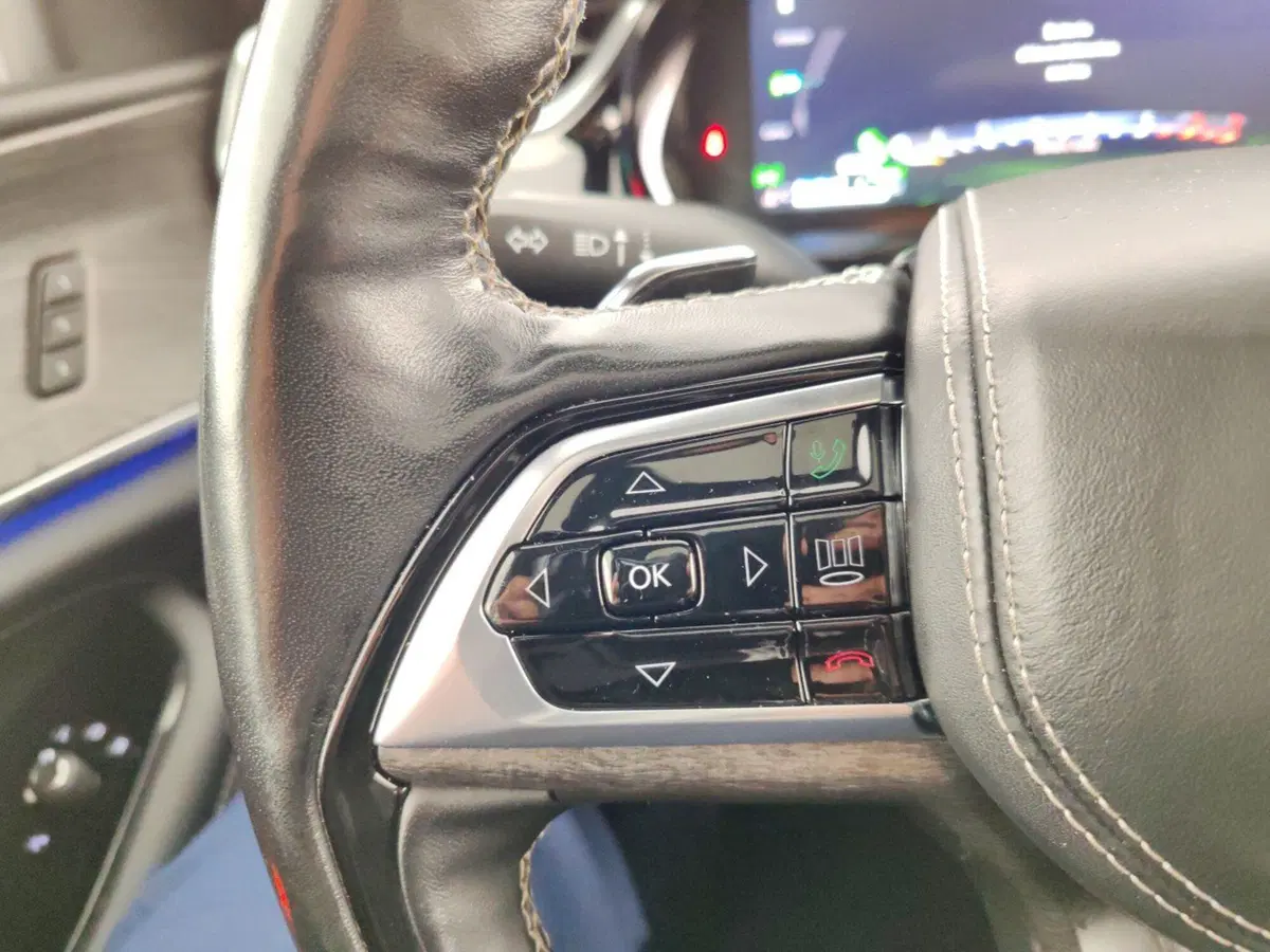 Jeep Grand Cherokee usata a Massa-Carrara (16)