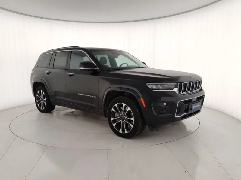 Jeep Grand Cherokee usata a Massa-Carrara (4)