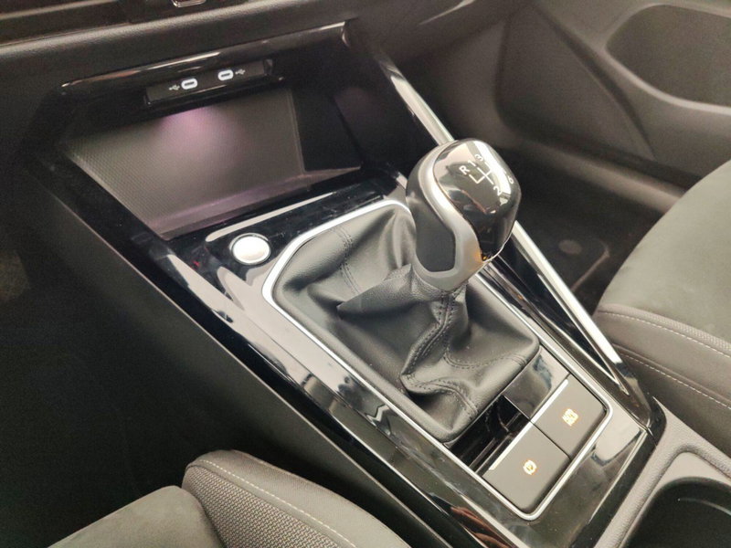 Volkswagen Golf usata a Massa-Carrara (12)