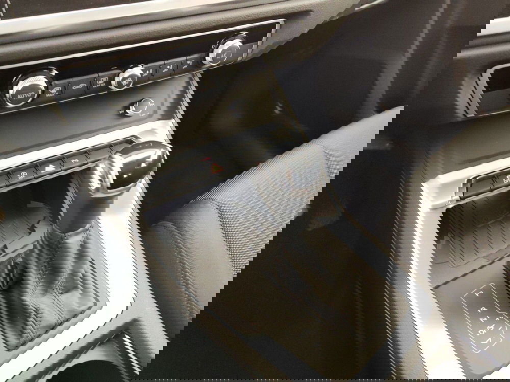 Audi Q3 Sportback usata a Massa-Carrara (11)