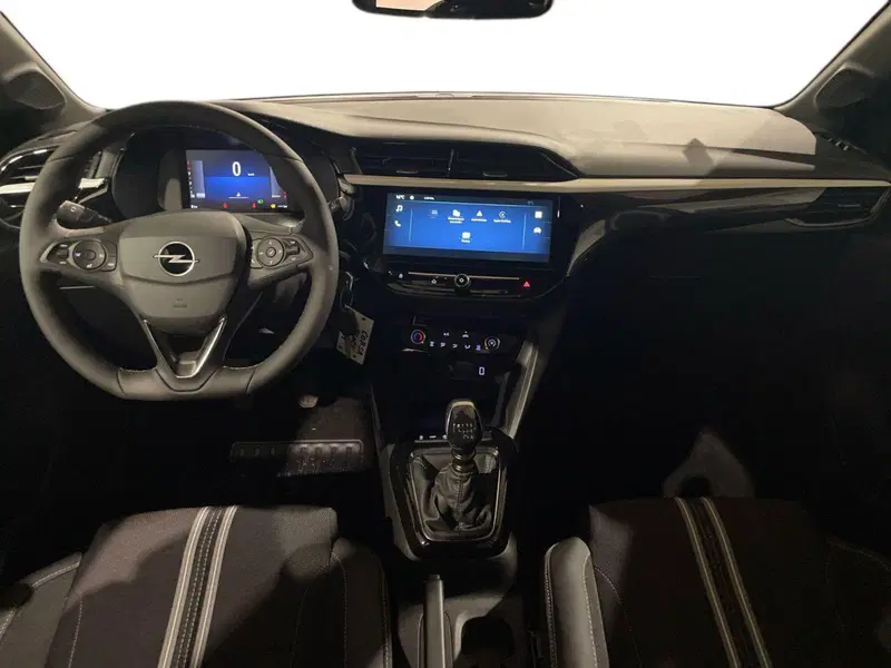 Opel Corsa nuova a Salerno (11)