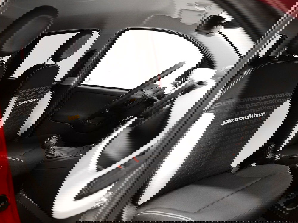 Fiat Panda Cross nuova a Prato (17)