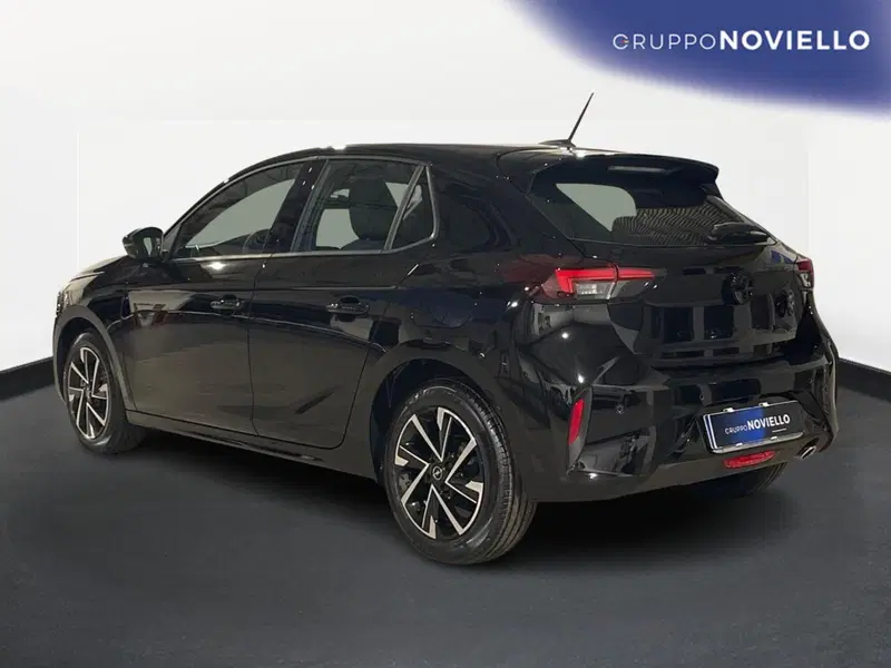 Opel Corsa nuova a Salerno (5)