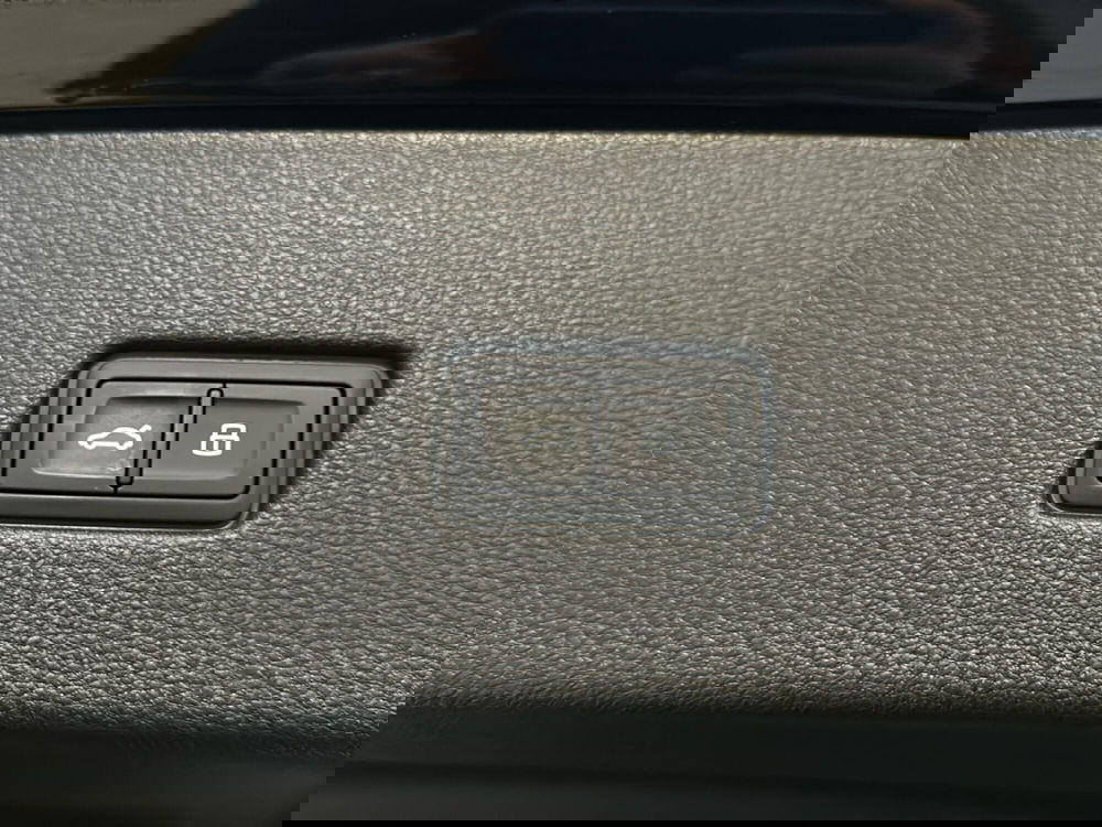 Audi Q8 usata a Napoli (12)