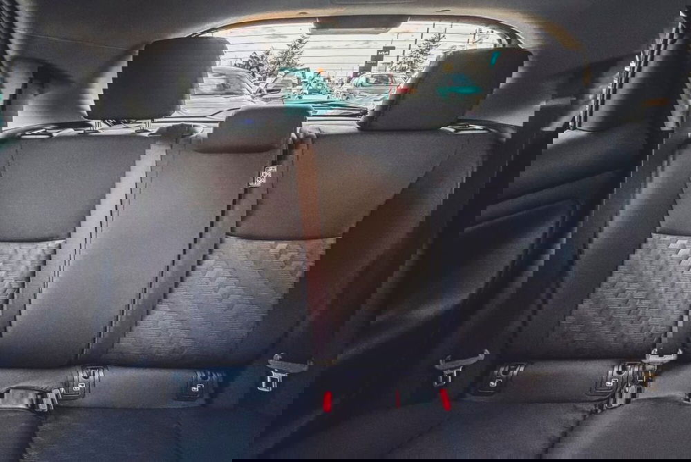 Mazda Mazda2 Hybrid usata a Vercelli (7)