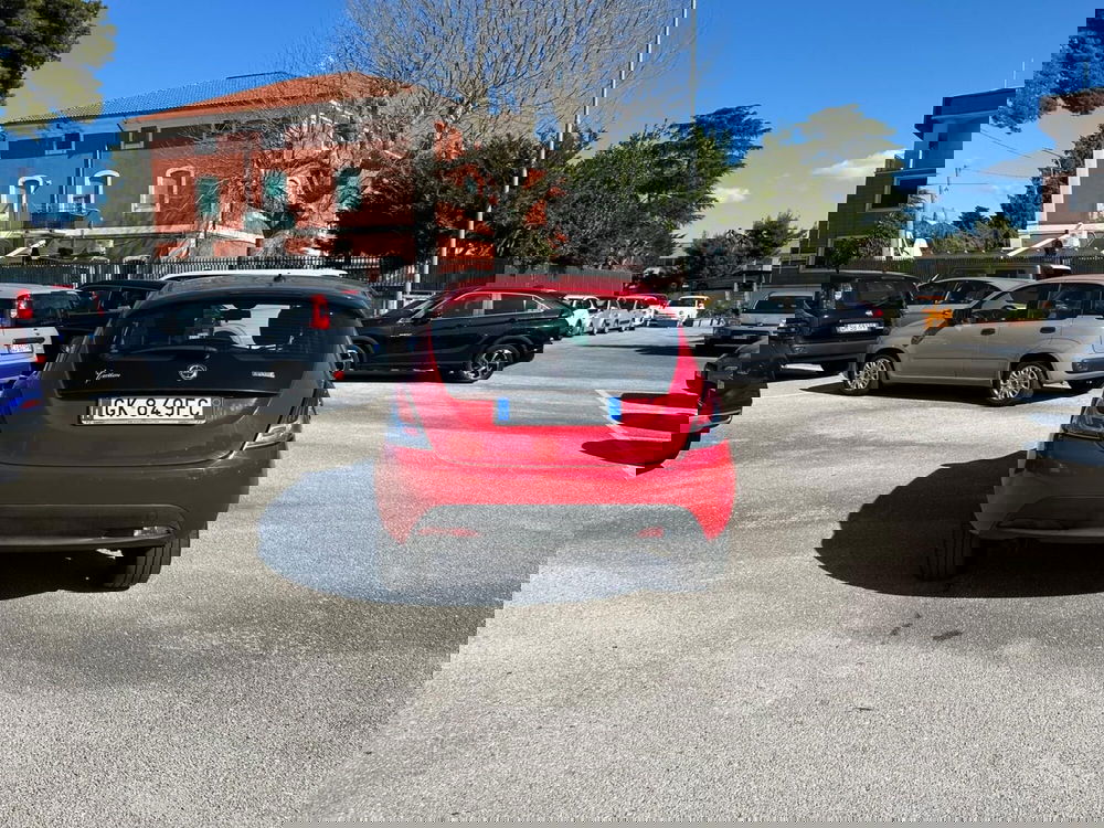 Lancia Ypsilon usata a Salerno (12)