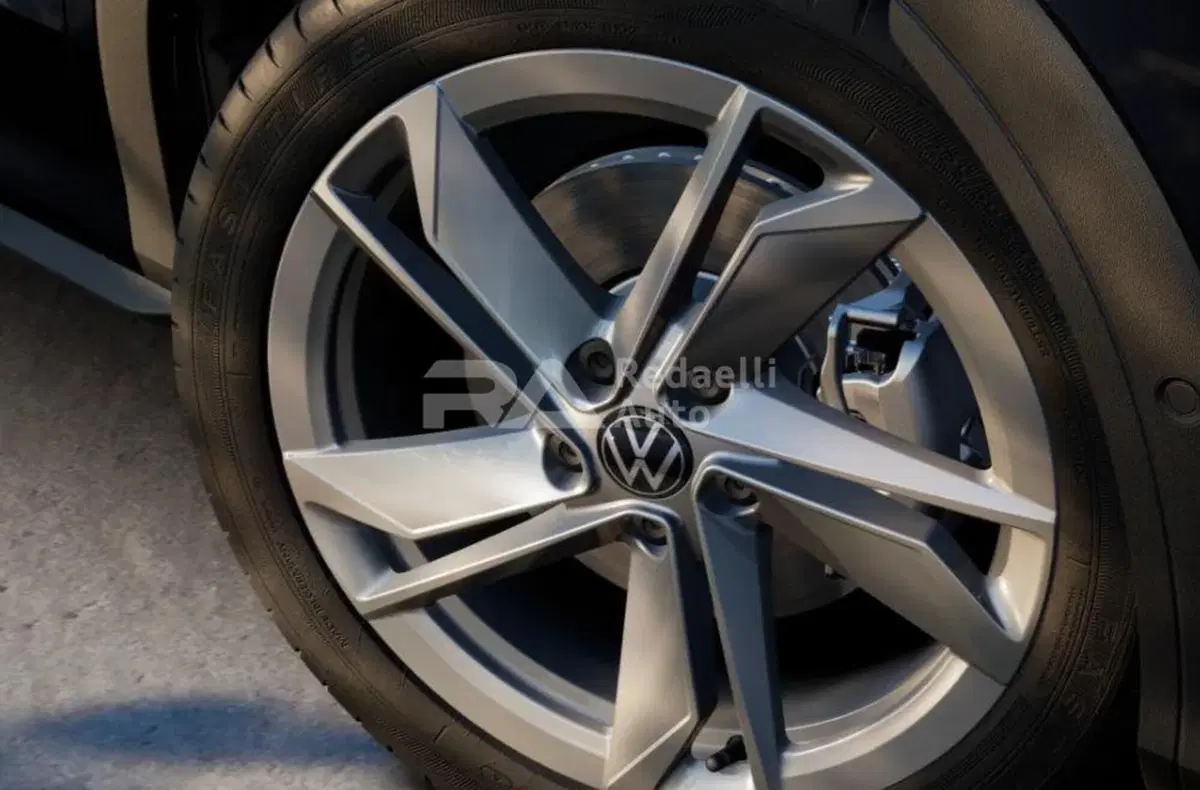 Volkswagen T-Roc nuova a Lecco (4)