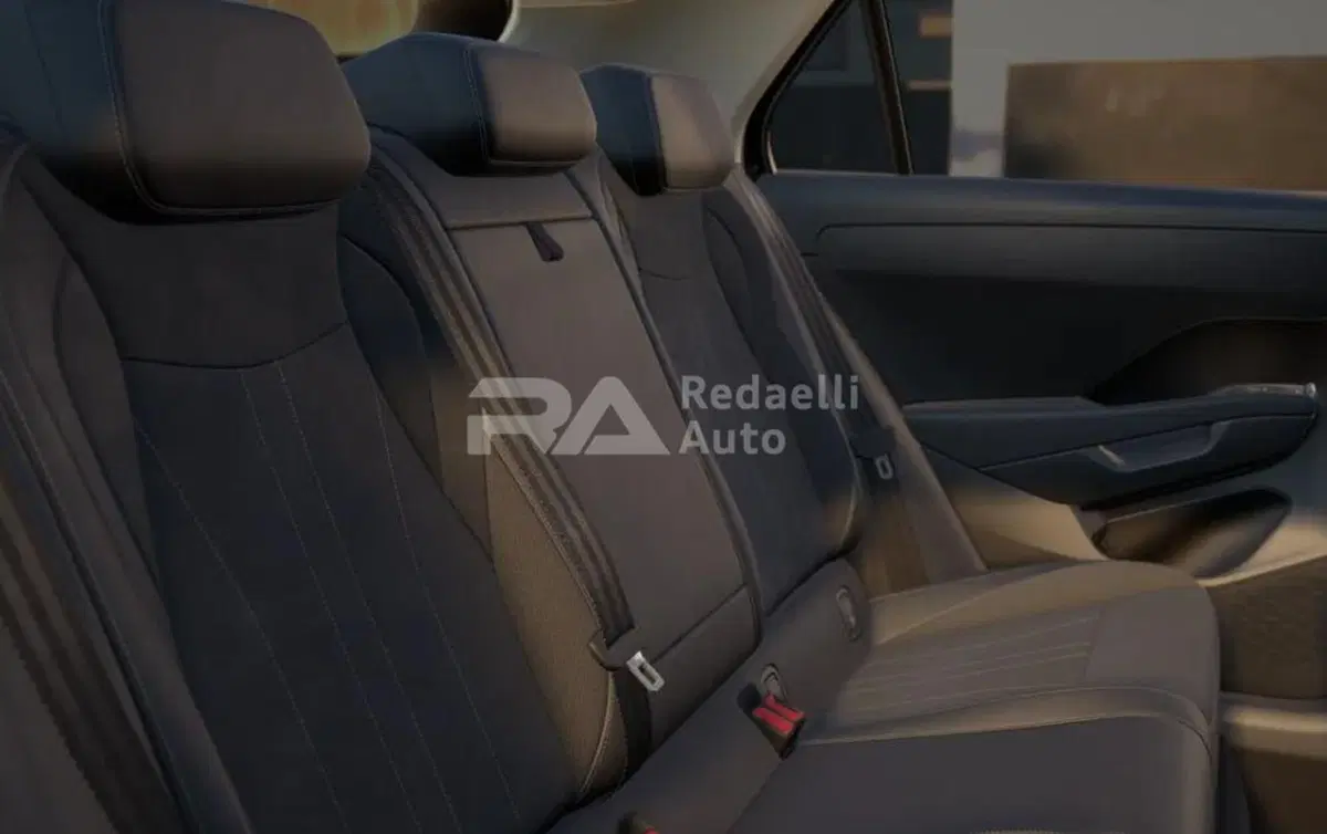 Volkswagen T-Roc nuova a Lecco (9)