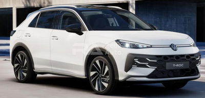 Volkswagen T-Roc 1.5 etsi Style 115cv dsg nuova a Casatenovo