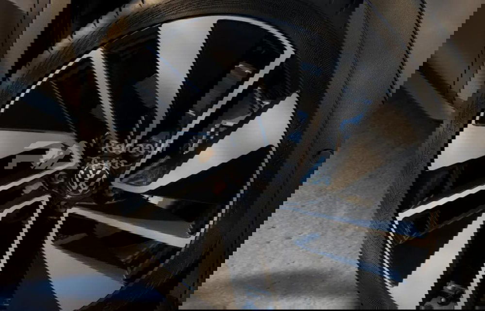 Volkswagen T-Roc nuova a Lecco (4)