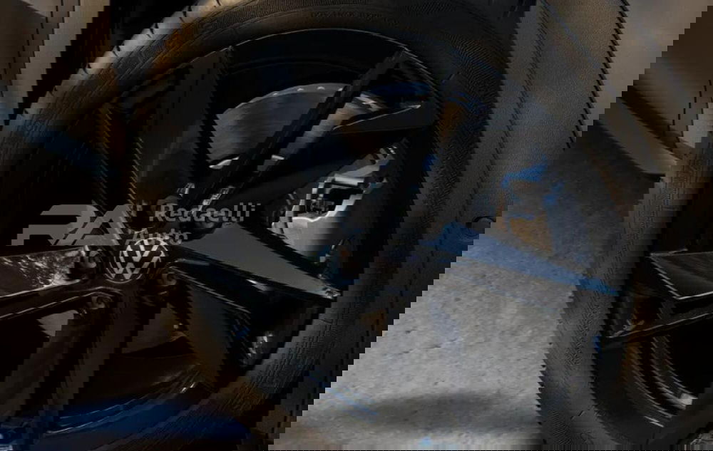 Volkswagen T-Roc nuova a Lecco (4)