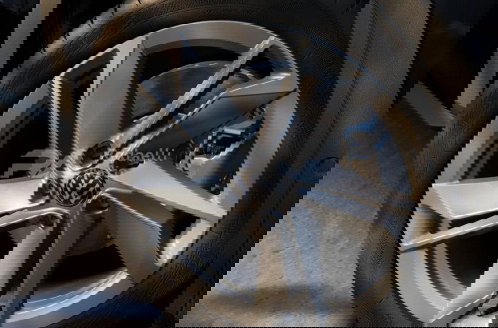 Volkswagen T-Roc nuova a Lecco (4)