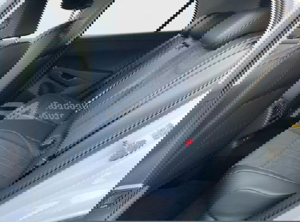 Volkswagen T-Roc nuova a Lecco (7)