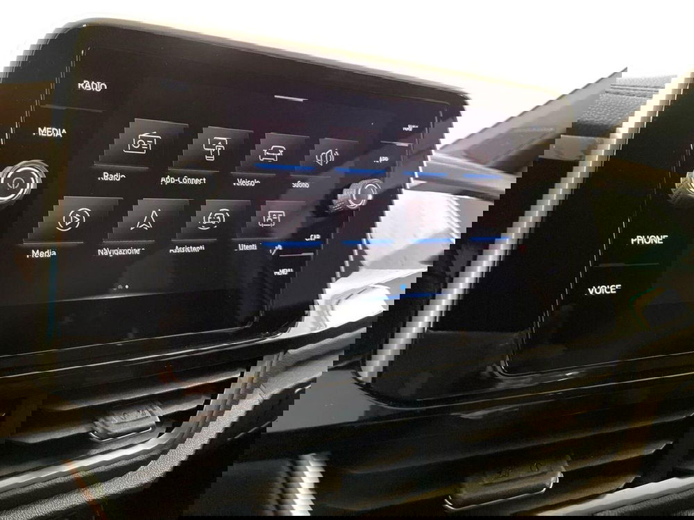 Volkswagen T-Roc usata a Prato (14)