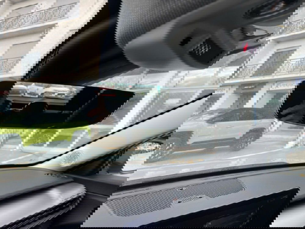 Jeep Avenger nuova a Frosinone (16)