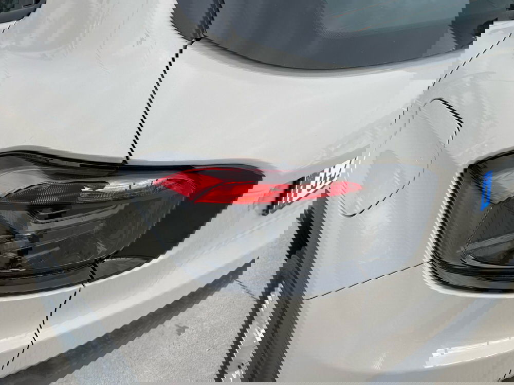 Jeep Avenger nuova a Frosinone (19)