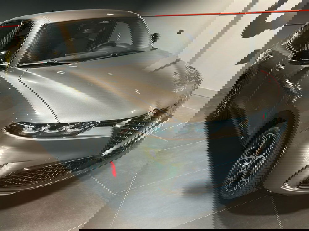 Alfa Romeo Tonale nuova a Frosinone (2)