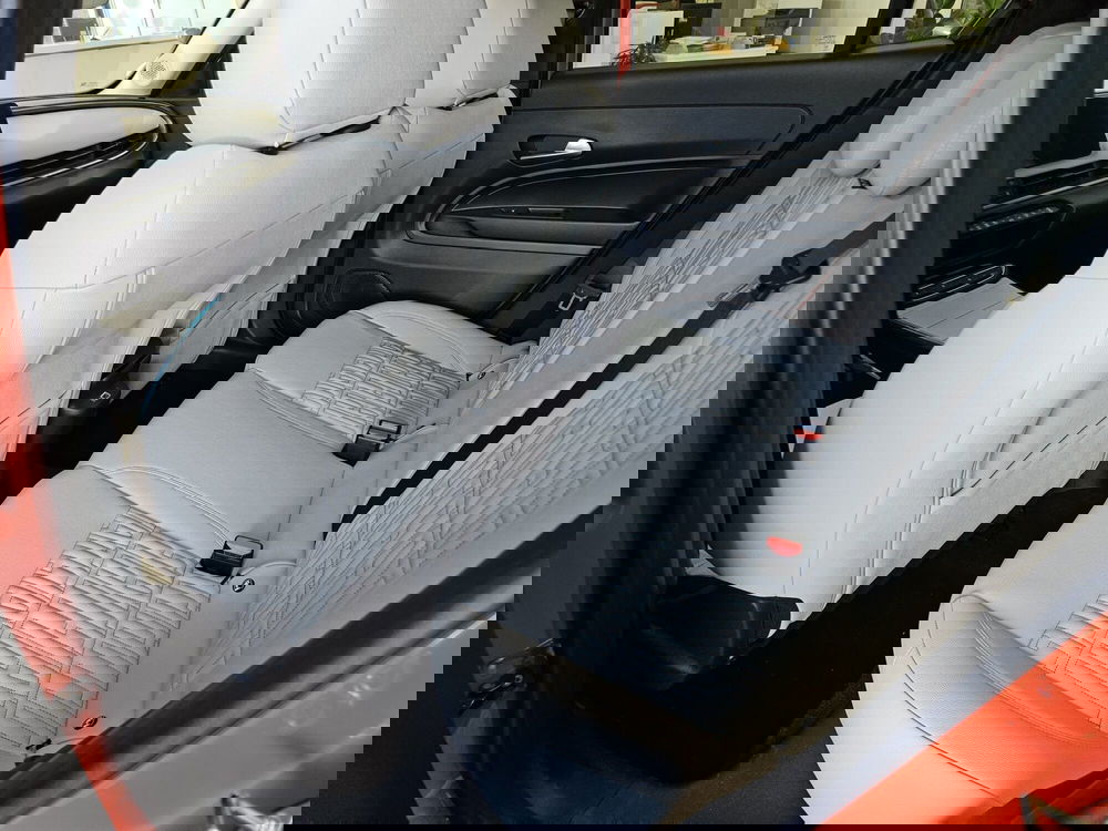 Fiat 600e nuova a Lucca (12)