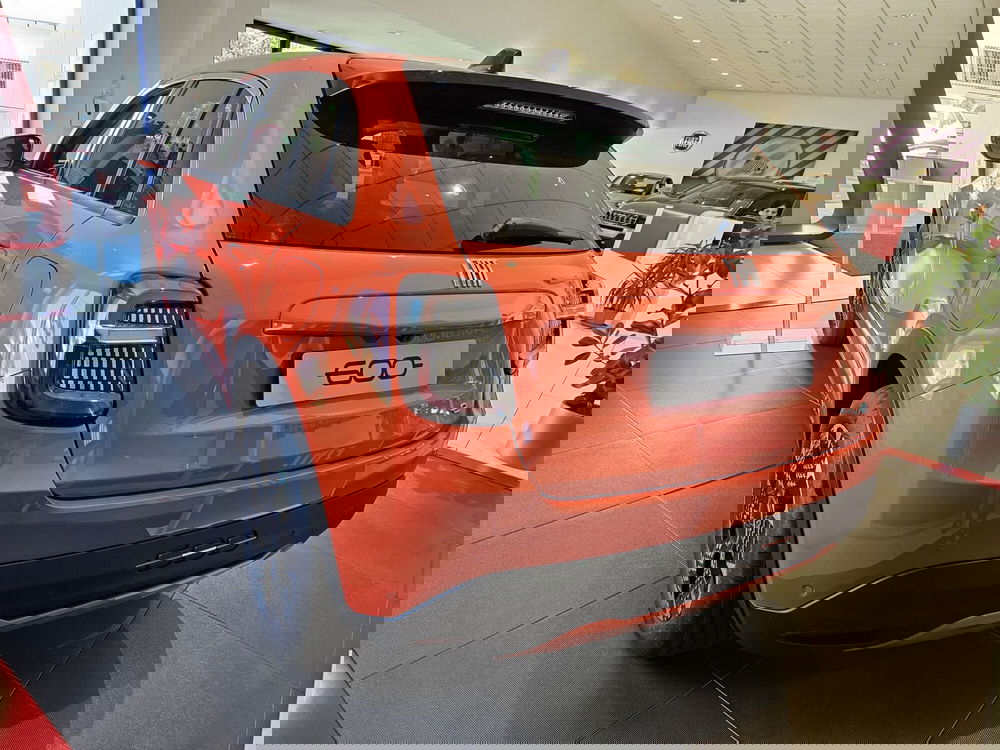 Fiat 600e nuova a Lucca (3)