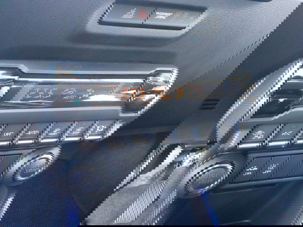 Suzuki Ignis nuova a Parma (14)