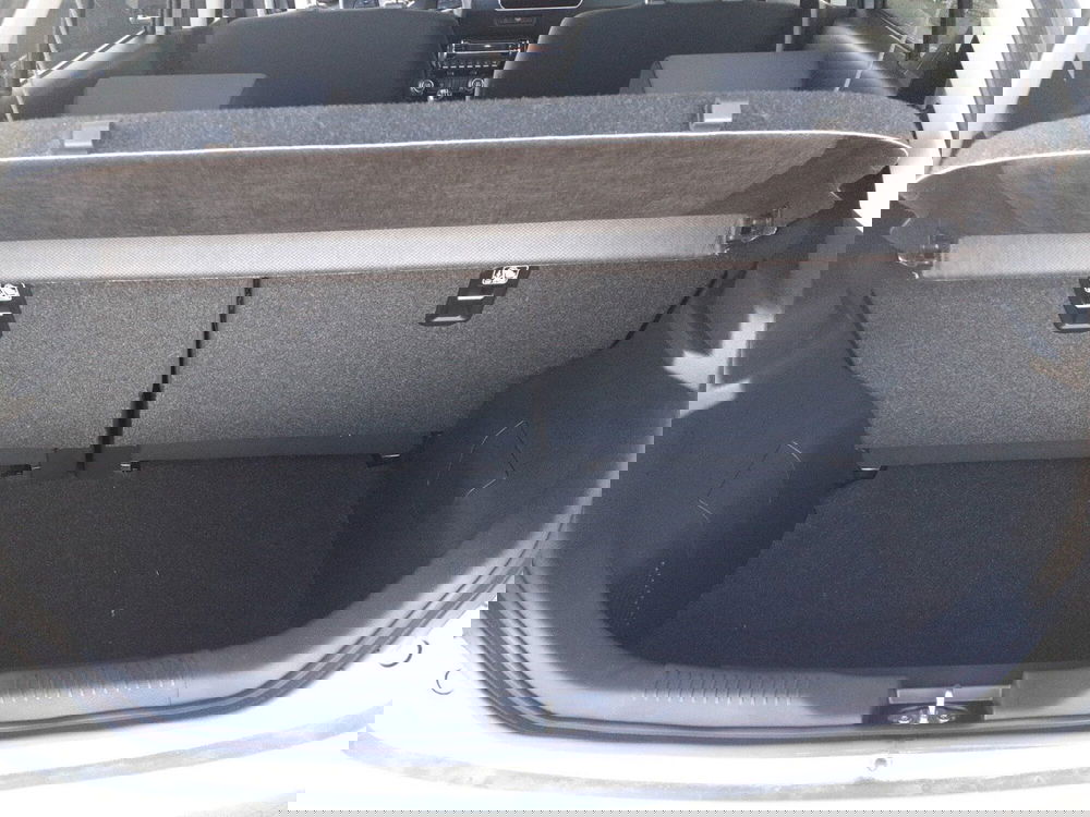 Suzuki Ignis nuova a Parma (15)