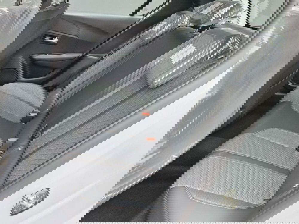 Peugeot 208 nuova a Foggia (17)