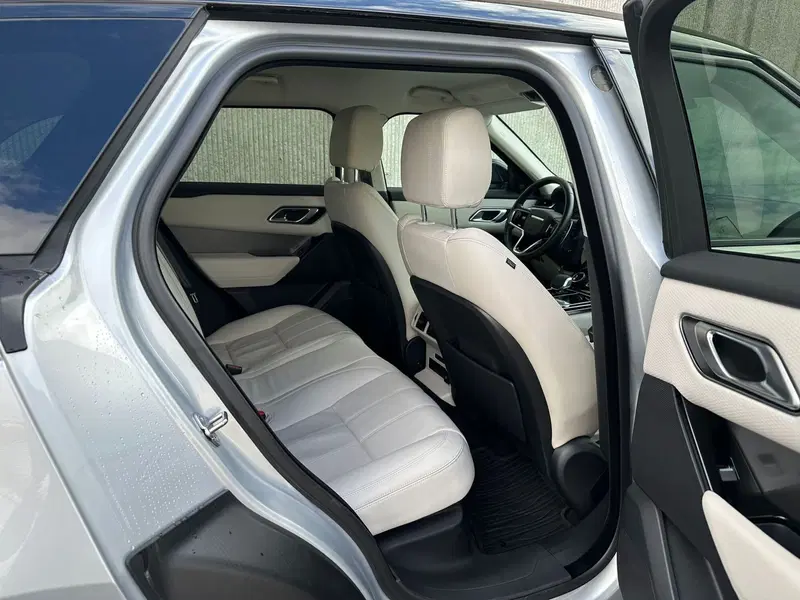 Land Rover Range Rover Velar usata a Salerno (5)