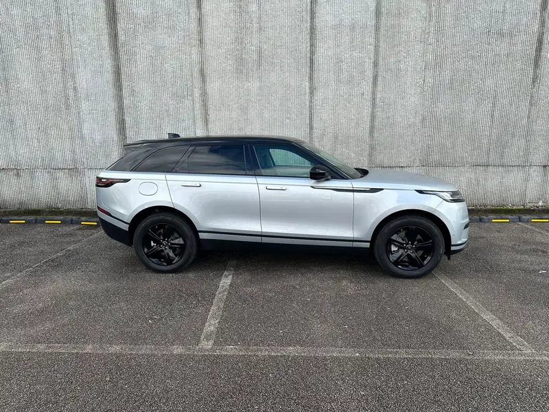 Land Rover Range Rover Velar usata a Salerno (6)