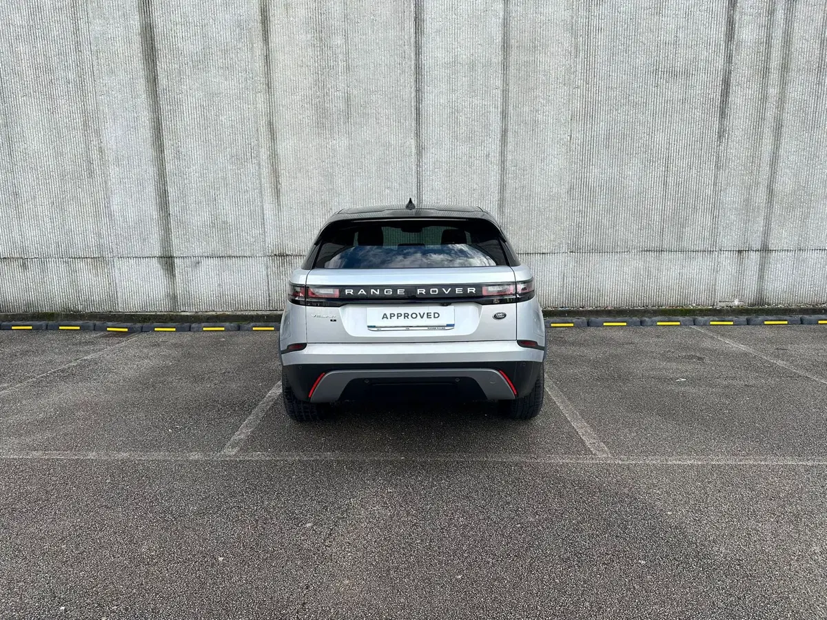 Land Rover Range Rover Velar usata a Salerno (7)