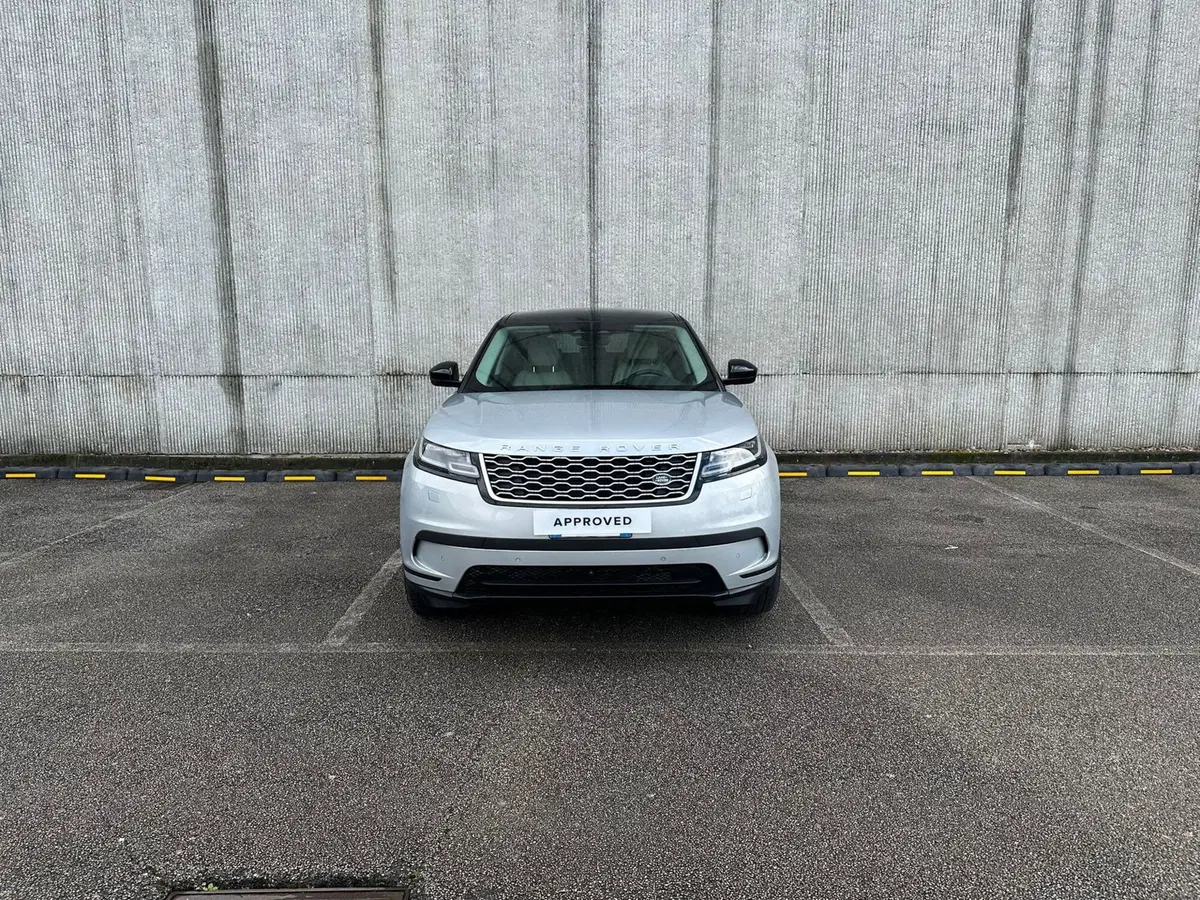 Land Rover Range Rover Velar usata a Salerno (8)