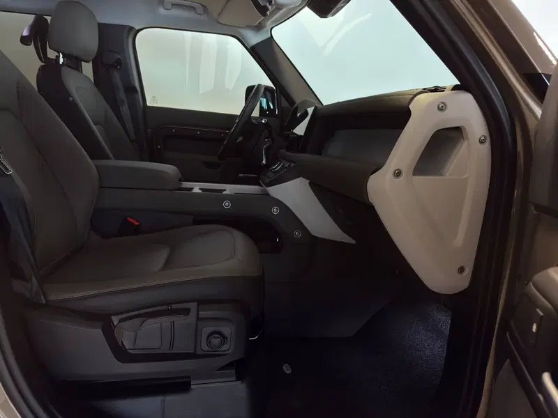 Land Rover Defender usata a Alessandria (3)