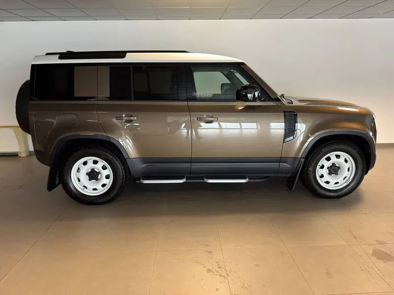 Land Rover Defender usata a Alessandria (6)