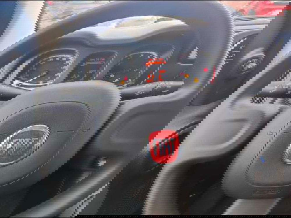 Fiat Panda Cross nuova a Roma (17)