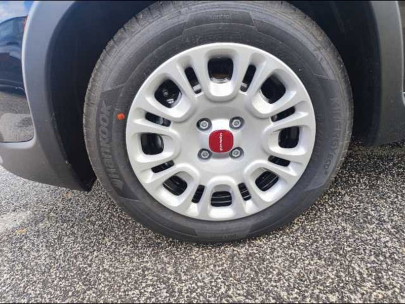 Fiat Panda Cross nuova a Roma (19)
