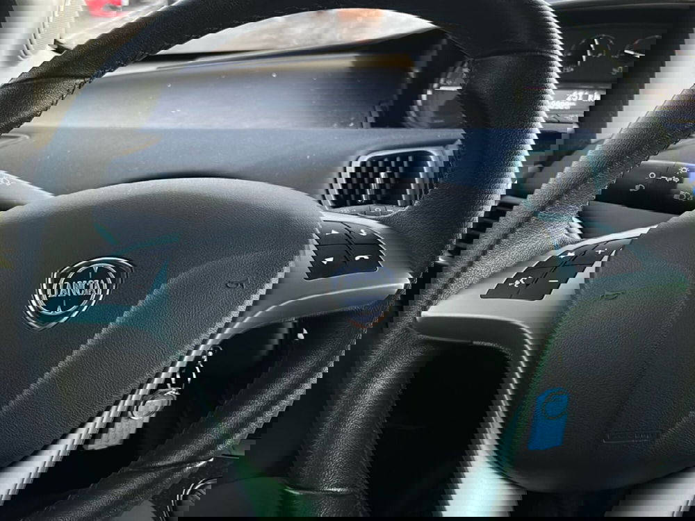 Lancia Ypsilon usata a Roma (15)